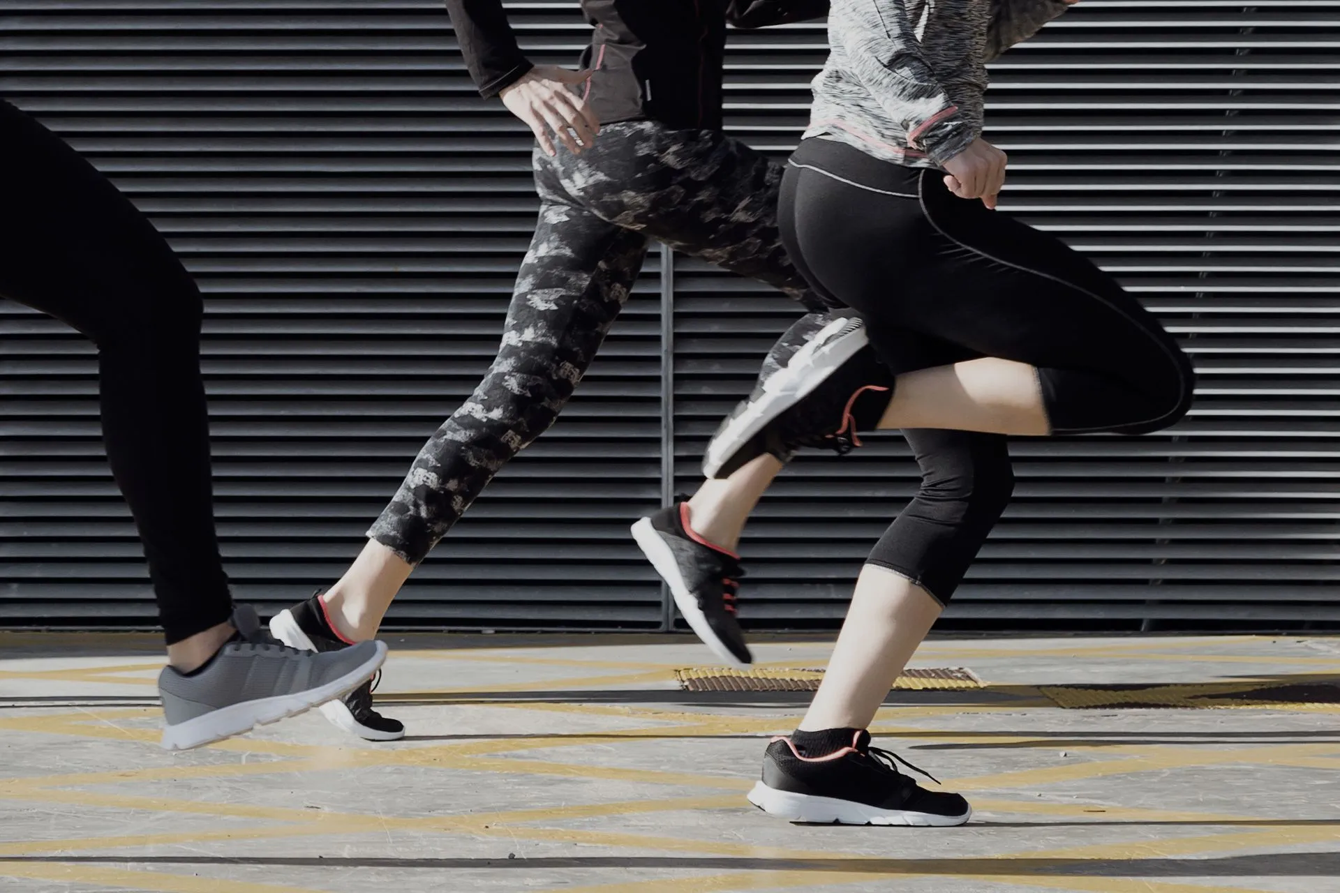2XU Women Form Hi-Rise Compression Tights - Black / Black – Running Lab  Singapore