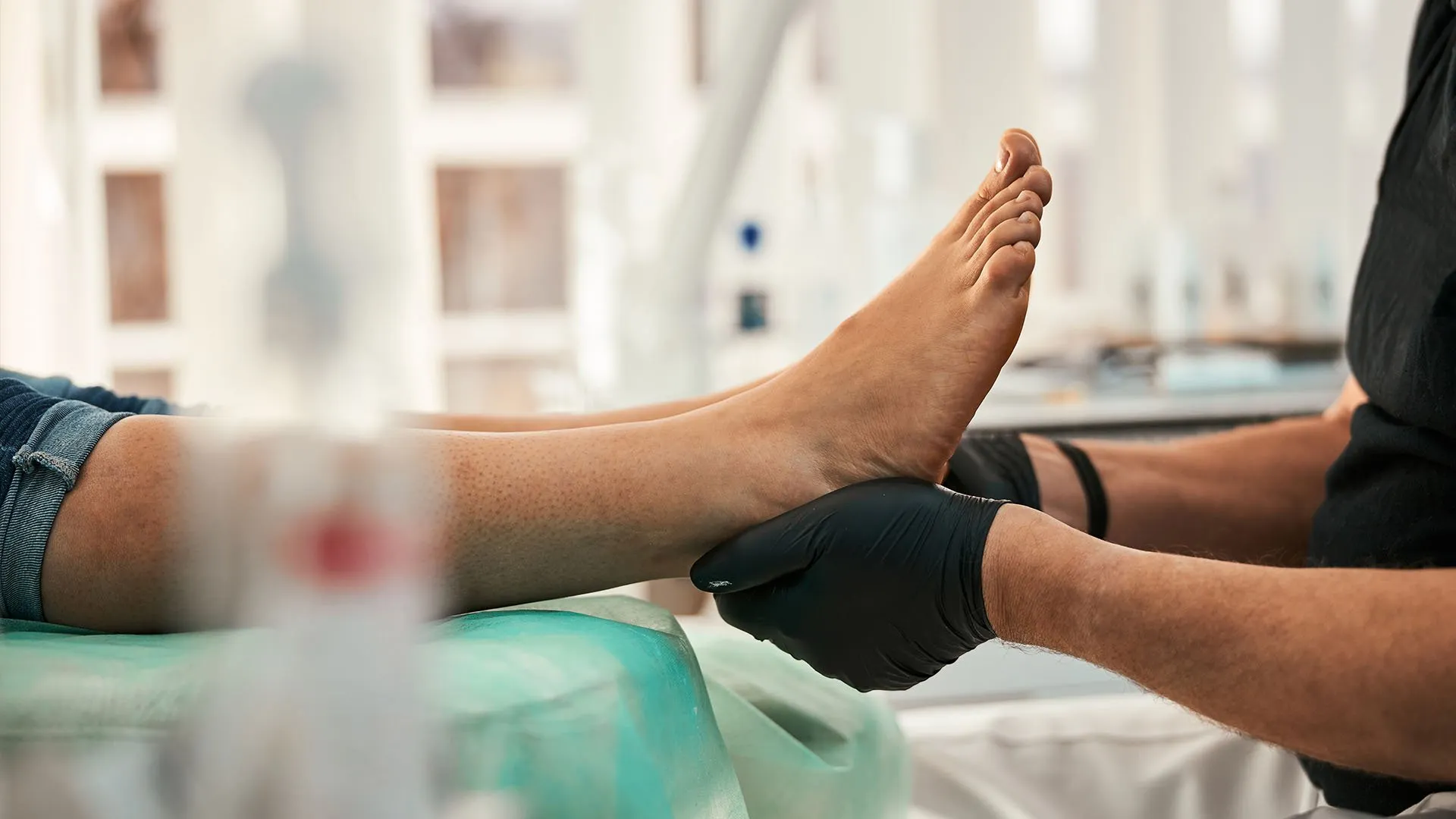 Heel Pain Treatment & Plantar Fasciitis | The Foot Practice Singapore
