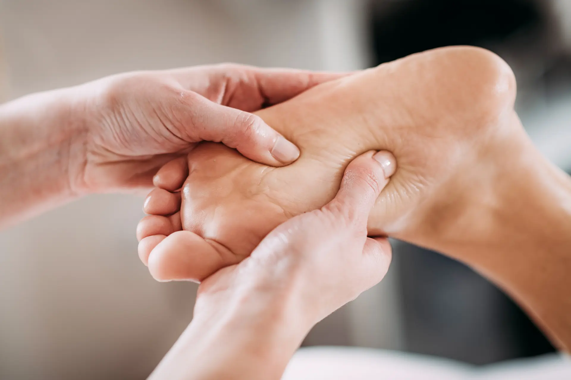 17 Causes of Foot Pain While Running & Top Podiatry Treatments