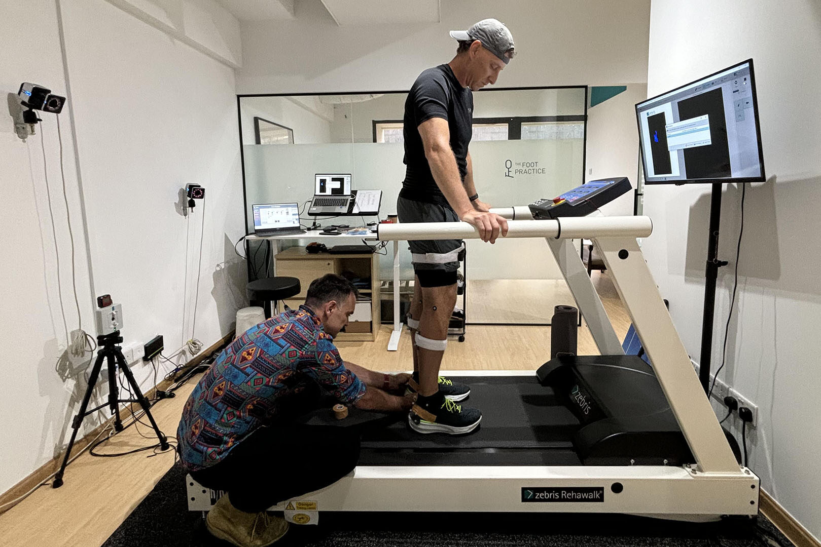 State of the art treadmill for gait analysis