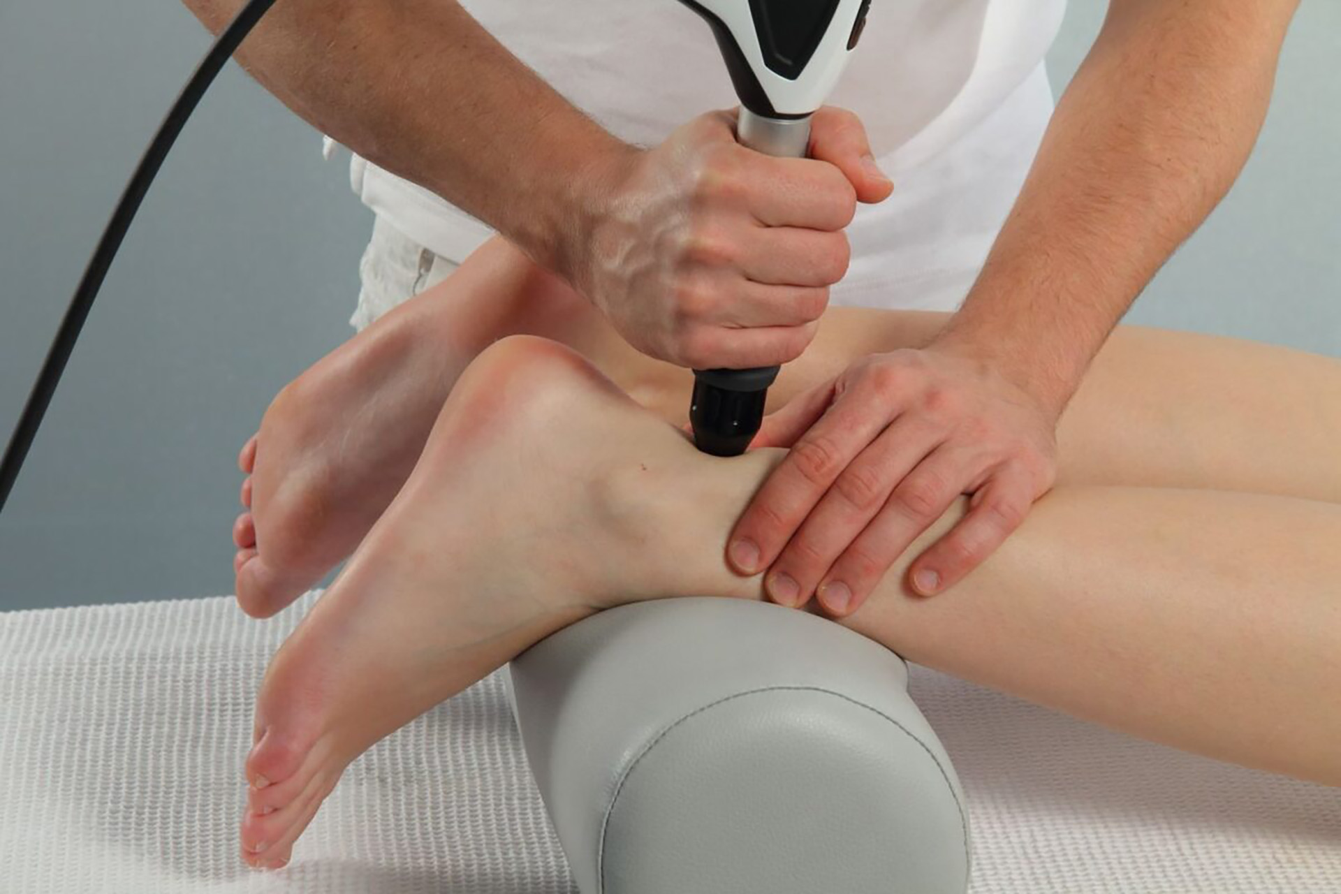 gout in ankle treatment