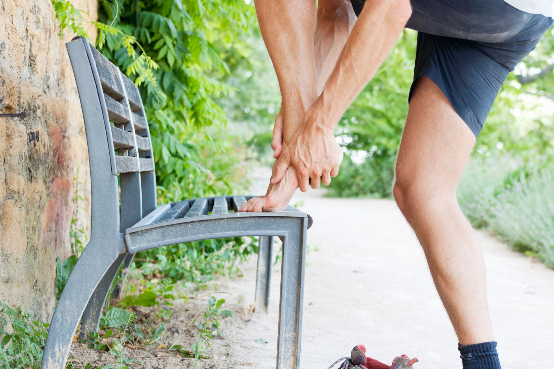 heel pain caused by retrocalcaneal bursitis